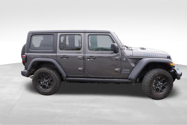 Used 2024 Jeep Wrangler Unlimited AWD/4WD image 2