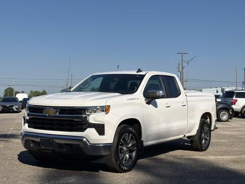 Used 2023 Chevrolet Silverado 1500 LT RWD image 12