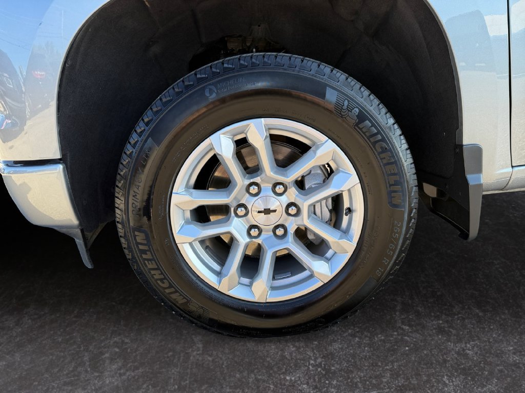 Used 2026 Chevrolet Silverado 1500 RST AWD/4WD image 9
