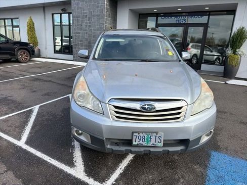 Used 2012 Subaru Outback 2.5i Premium image 2