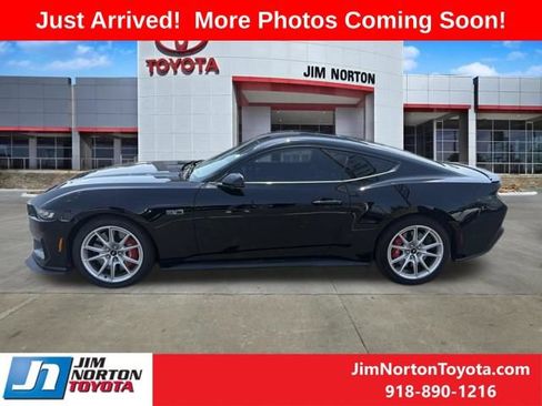 Used 2024 Ford Mustang GT Premium RWD image 5