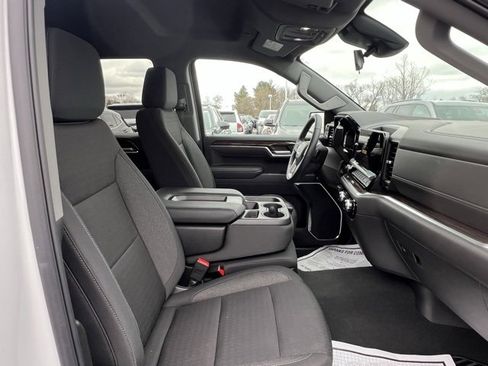 Certified 2025 GMC Sierra 1500 Elevation image 11