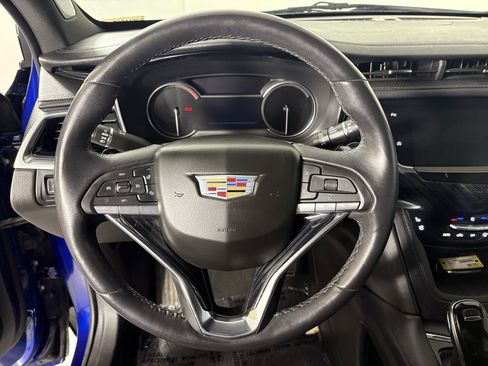 Used 2024 Cadillac XT6 Premium Luxury image 23