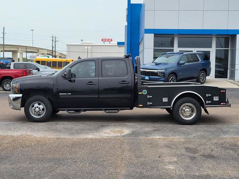 Used 2010 Chevrolet Silverado 3500 LTZ AWD/4WD image 2