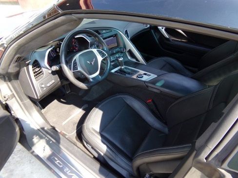 Used 2016 Chevrolet Corvette Stingray Coupe w/ 3LT Preferred Equipment Group RWD image 21
