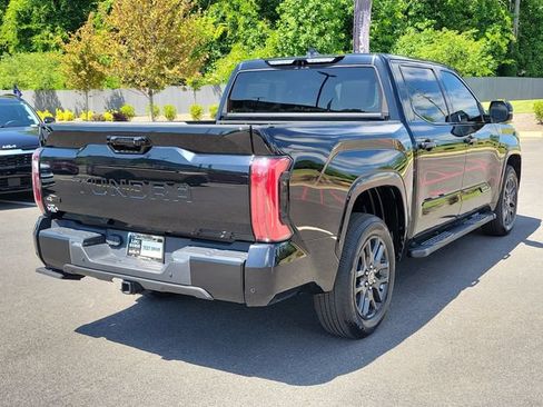 Used 2023 Toyota Tundra Platinum AWD/4WD image 4