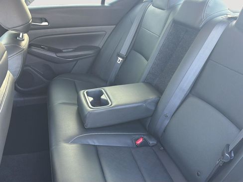 Used 2025 Nissan Altima 2.5 SL FWD image 20