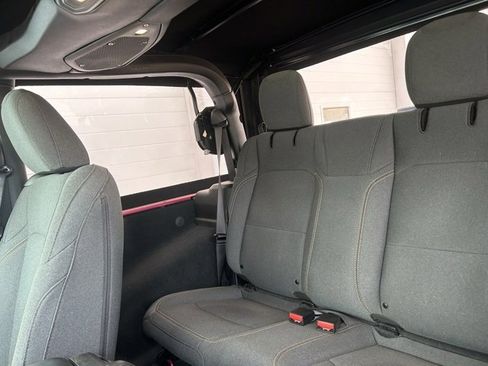 Certified 2024 Jeep Wrangler Sport S image 9