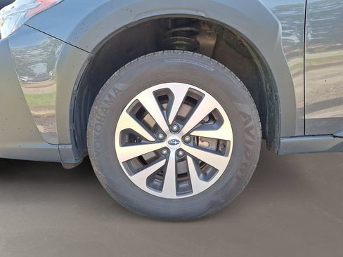 Used 2024 Subaru Outback Premium AWD/4WD image 8