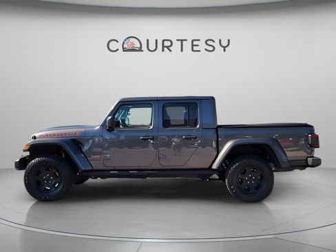 Used 2021 Jeep Gladiator Mojave image 2