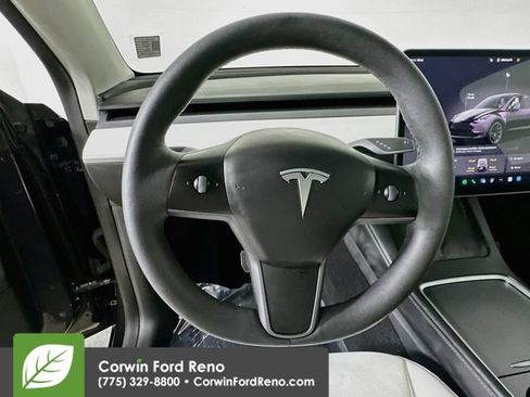 Used 2024 Tesla Model Y Long Range AWD/4WD image 11