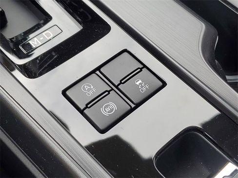 New 2026 Subaru Outback Limited AWD/4WD image 36