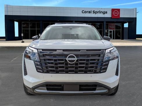 New 2026 Nissan Pathfinder Platinum w/ Cargo Package FWD image 8