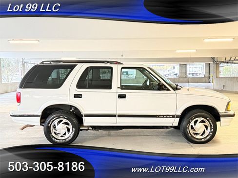 Used 1996 Chevrolet Blazer LT image 6