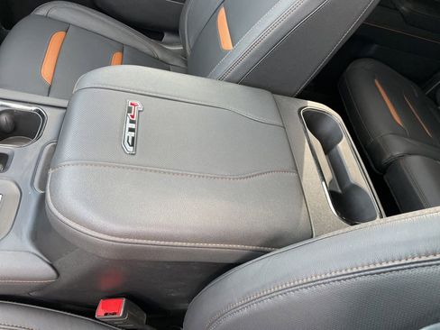 Used 2024 GMC Sierra 2500 AT4 w/ AT4 Premium Plus Package image 21