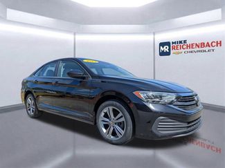 Used 2023 Volkswagen Jetta SE video 2
