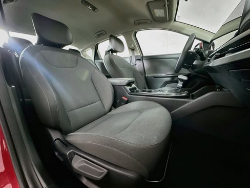 Used 2025 Kia K4 FWD image 29