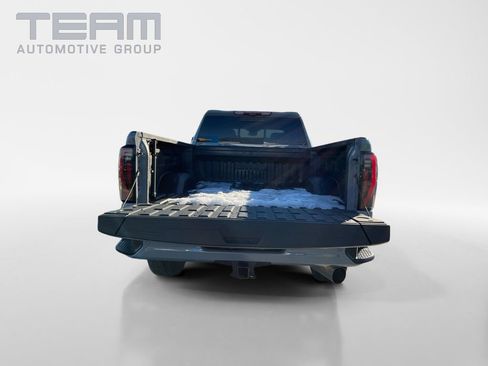 Used 2025 GMC Sierra 2500 AT4 w/ AT4 Premium Plus Package image 26