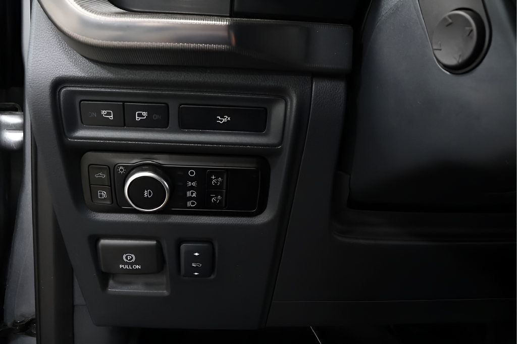 Used 2024 Ford F150 Lariat w/ Equipment Group 502A High AWD/4WD image 19