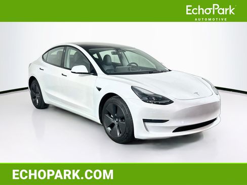 Used 2023 Tesla Model 3 Standard Range RWD image 1