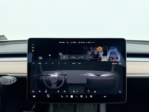 Used 2023 Tesla Model Y Long Range image 25