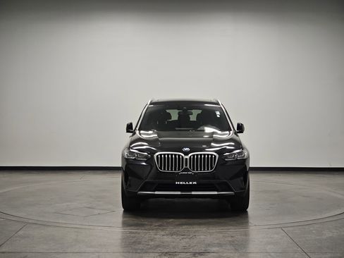 Used 2024 BMW X3 xDrive30i image 3