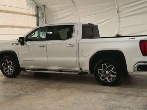 Used 2024 GMC Sierra 1500 SLT w/ SLT Premium Plus Package AWD/4WD image 2