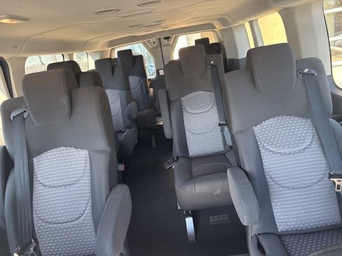 Used 2023 Ford Transit 350 XLT image 5