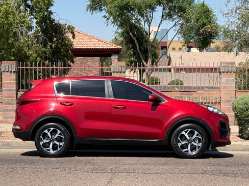 Used 2021 Kia Sportage LX FWD image 9