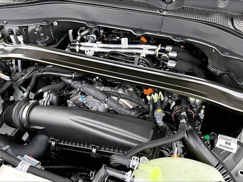 New 2026 Ford Explorer ST-Line AWD/4WD image 33