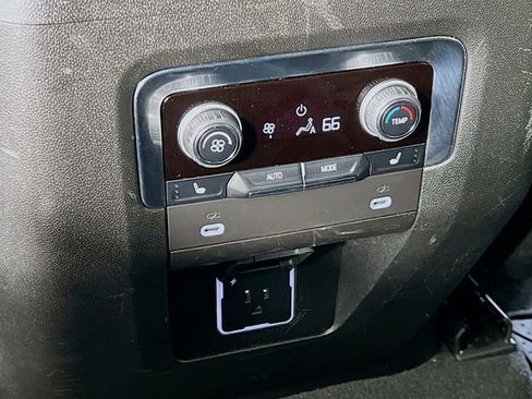 Used 2024 Chevrolet Tahoe RST w/ RST Performance Edition image 25