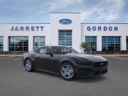 Used 2026 Ford Mustang Coupe RWD image 7