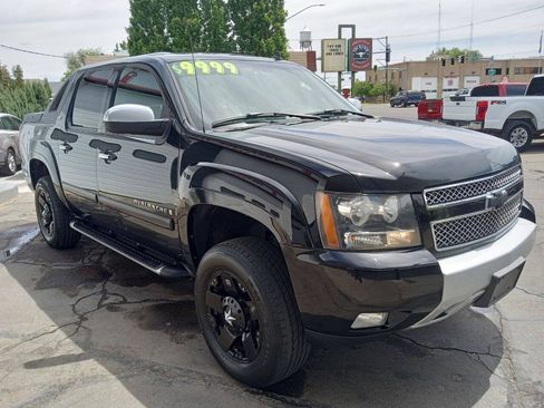 Used 2007 Chevrolet Avalanche LT w/ LT Preferred Equipment Group AWD/4WD image 8