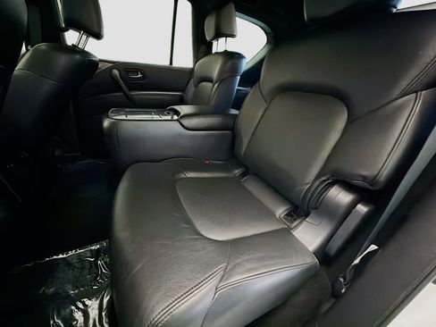 Used 2022 Nissan Armada SL w/ Midnight Edition Package image 13