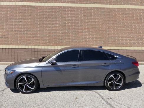 Used 2020 Honda Accord Sport image 7