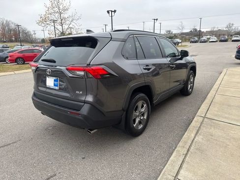 Used 2024 Toyota RAV4 XLE w/ Convenience Package image 4