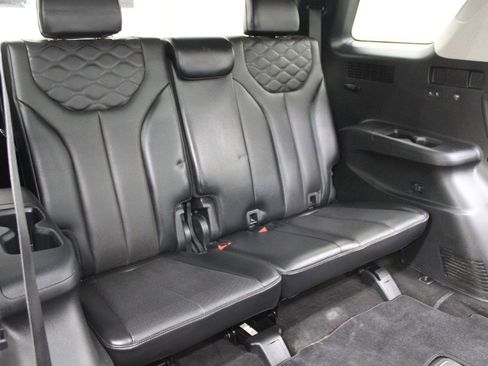 Used 2021 Hyundai Palisade Limited FWD image 14