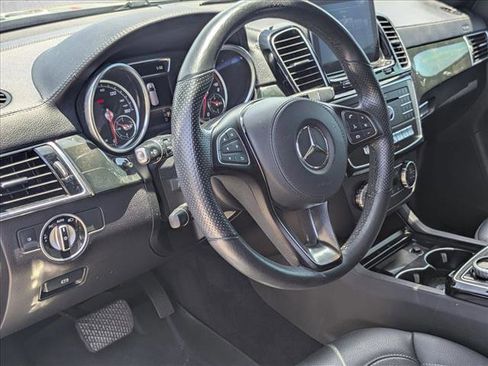 Used 2018 Mercedes-Benz GLS 450 4MATIC image 9