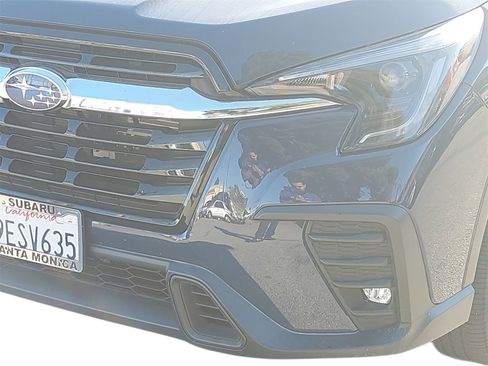 Used 2023 Subaru Ascent Limited image 9