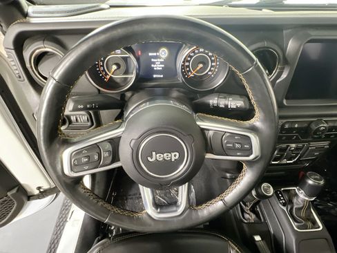Used 2021 Jeep Wrangler Unlimited Sahara AWD/4WD image 11