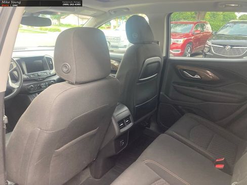 Used 2018 GMC Terrain SLE w/ Driver Convenience Package FWD image 14