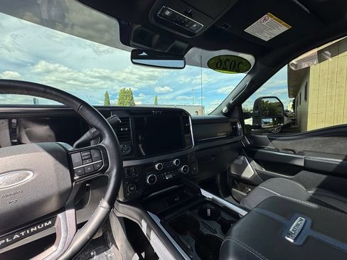 Used 2026 Ford F350 Platinum w/ FX4 Off-Road Package AWD/4WD image 27