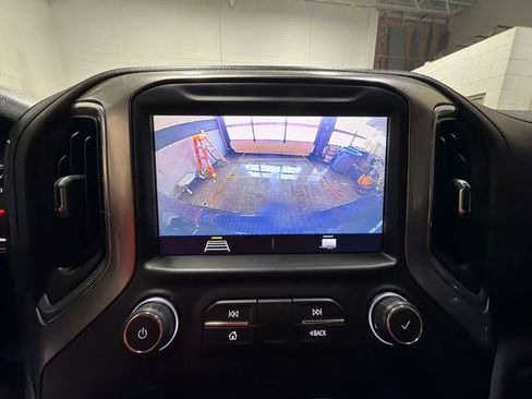 Used 2021 Chevrolet Silverado 1500 RST image 17