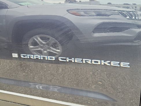 New 2023 Jeep Grand Cherokee 4WD 4xe image 5