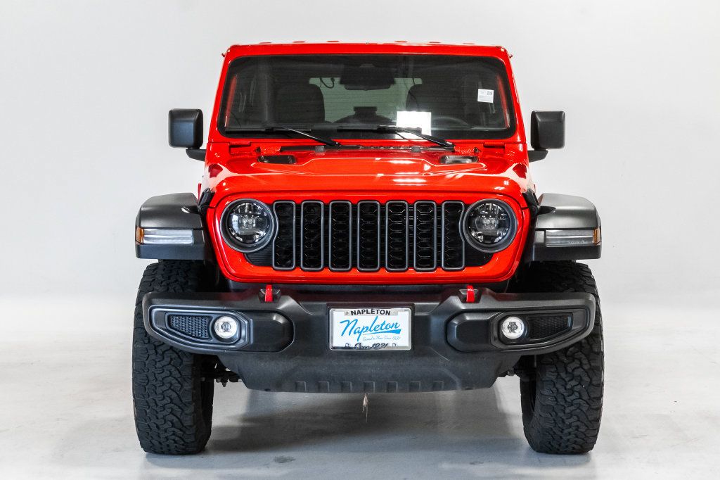 Used 2025 Jeep Wrangler Unlimited Rubicon AWD/4WD image 5