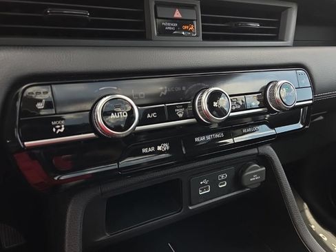 Used 2024 Honda Pilot Touring image 26
