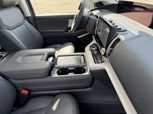 New 2026 Ford Expedition Max Active AWD/4WD image 15