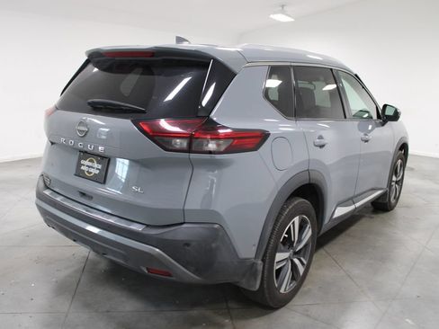 Used 2023 Nissan Rogue SL w/ SL Premium Package FWD image 9
