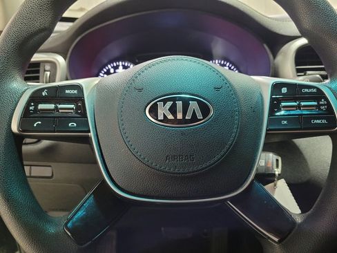 Used 2019 Kia Sorento L image 31