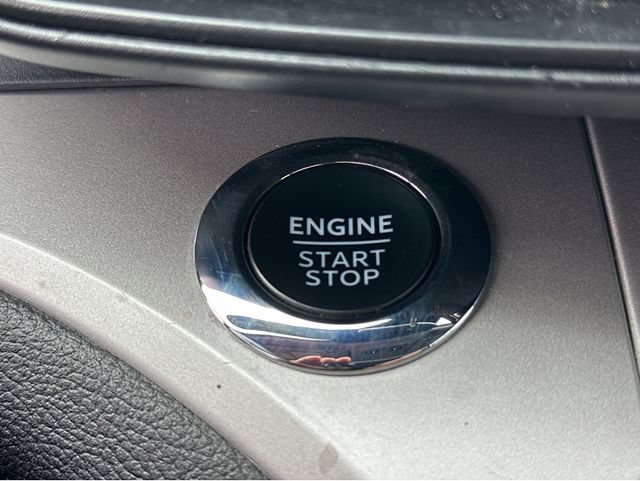 Used 2023 Ford Explorer XLT RWD image 33